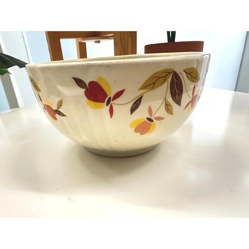 Ceramic‎ Bowl Floral 70s Vintage Cream Earthenware with Retro Red Yellow Flowers